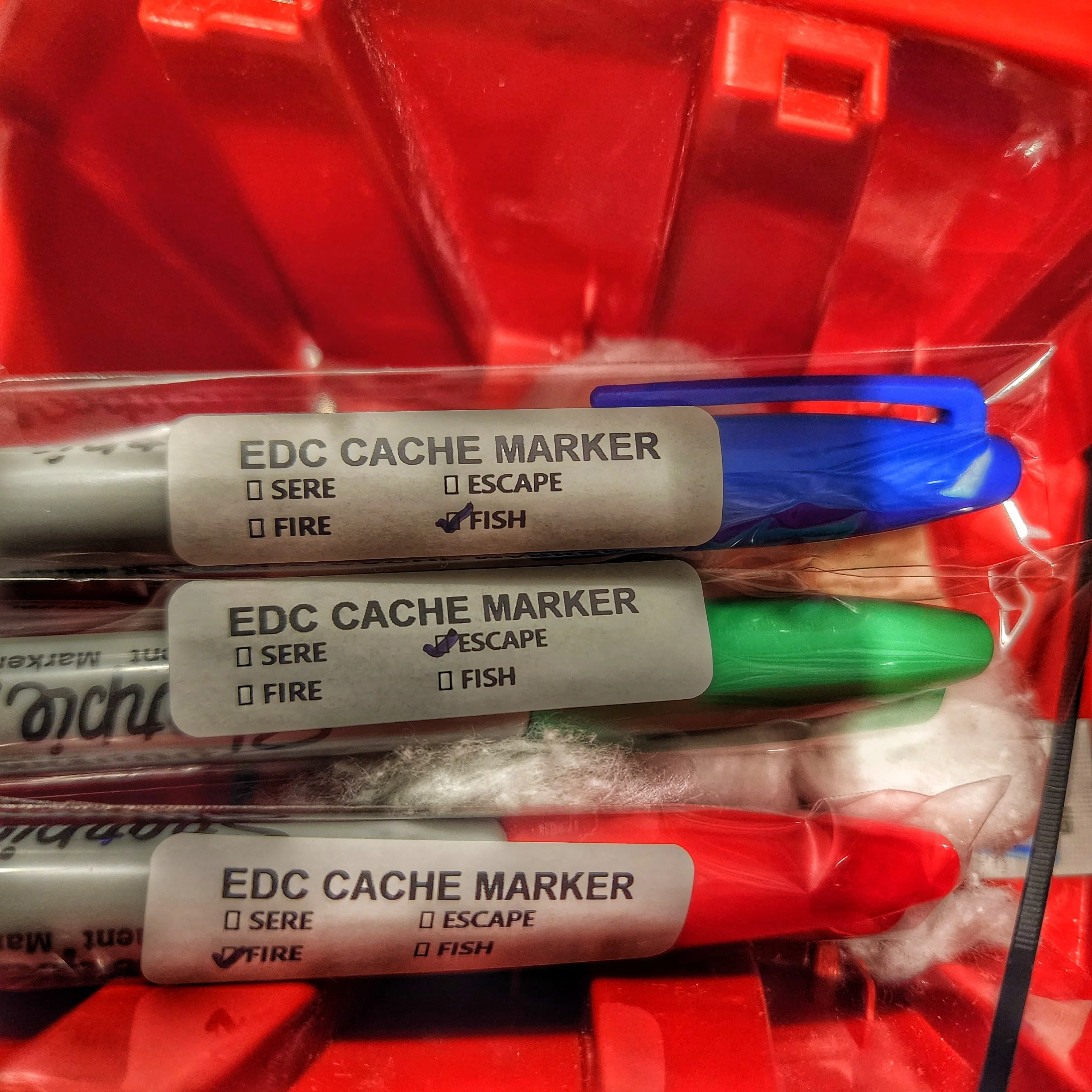 EDC Cache Markers - Hollow Sharpie with internal stash of survival supplies. - Image 9