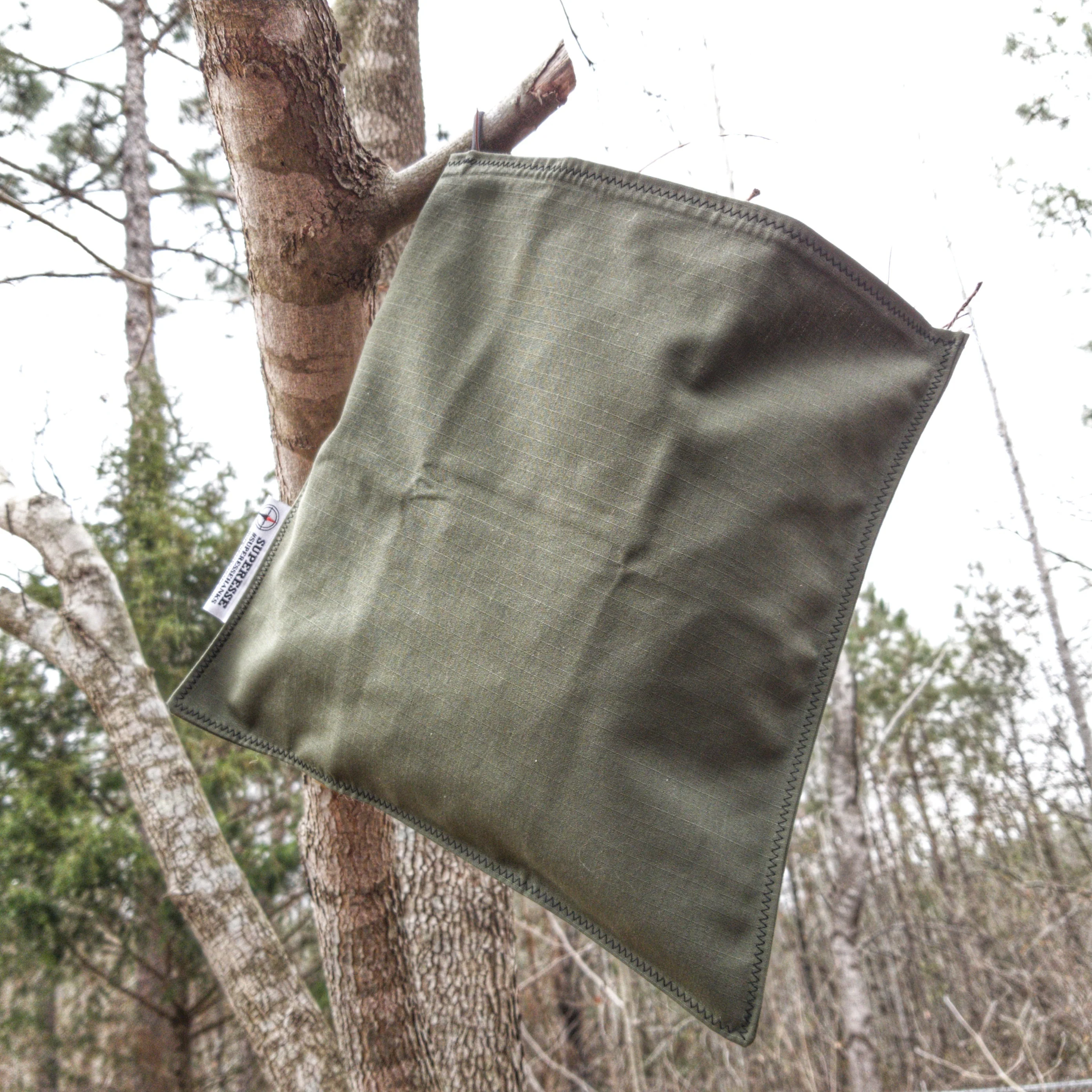 EDC Hank - Pocket Dump Storage Compartment Handkerchief. - Image 12