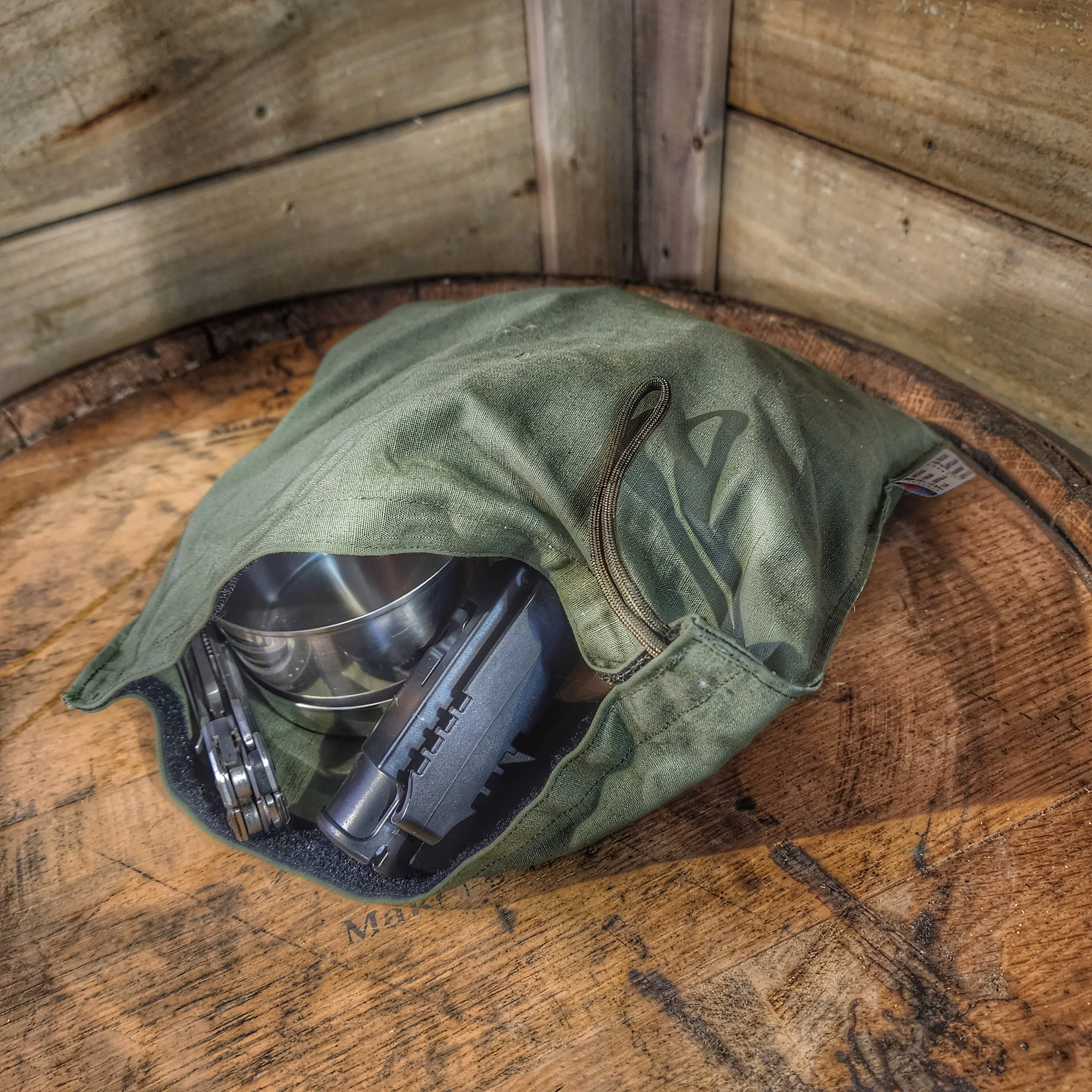 EDC Hank - Pocket Dump Storage Compartment Handkerchief. - Image 21
