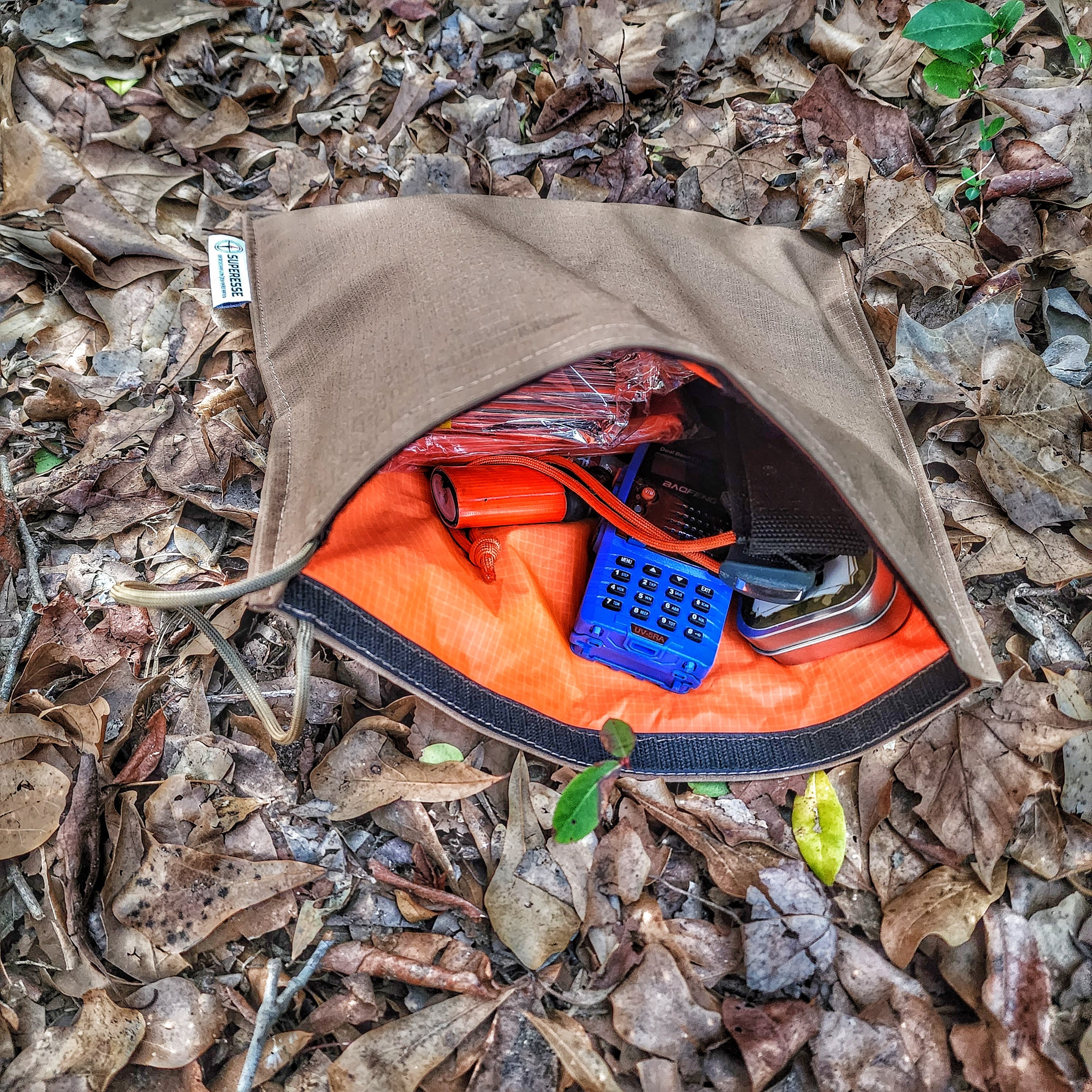 EDC Hank - Pocket Dump Storage Compartment Handkerchief. - Image 26