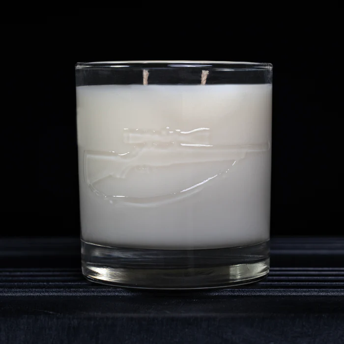 HUNTING CAMP CANDLE (EMBOSSED SCOPED RIFLE) - Image 3