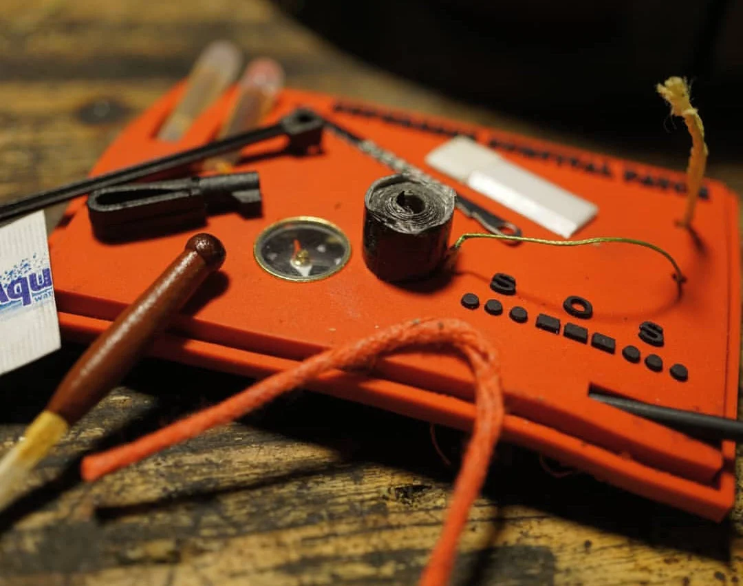 Superesse Survival Patch: Compartmentalized Micro EDC and Survival Kit - Image 2