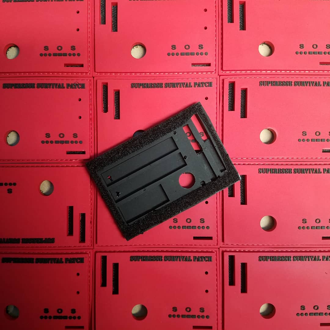 Superesse Survival Patch: Compartmentalized Micro EDC and Survival Kit - Image 28