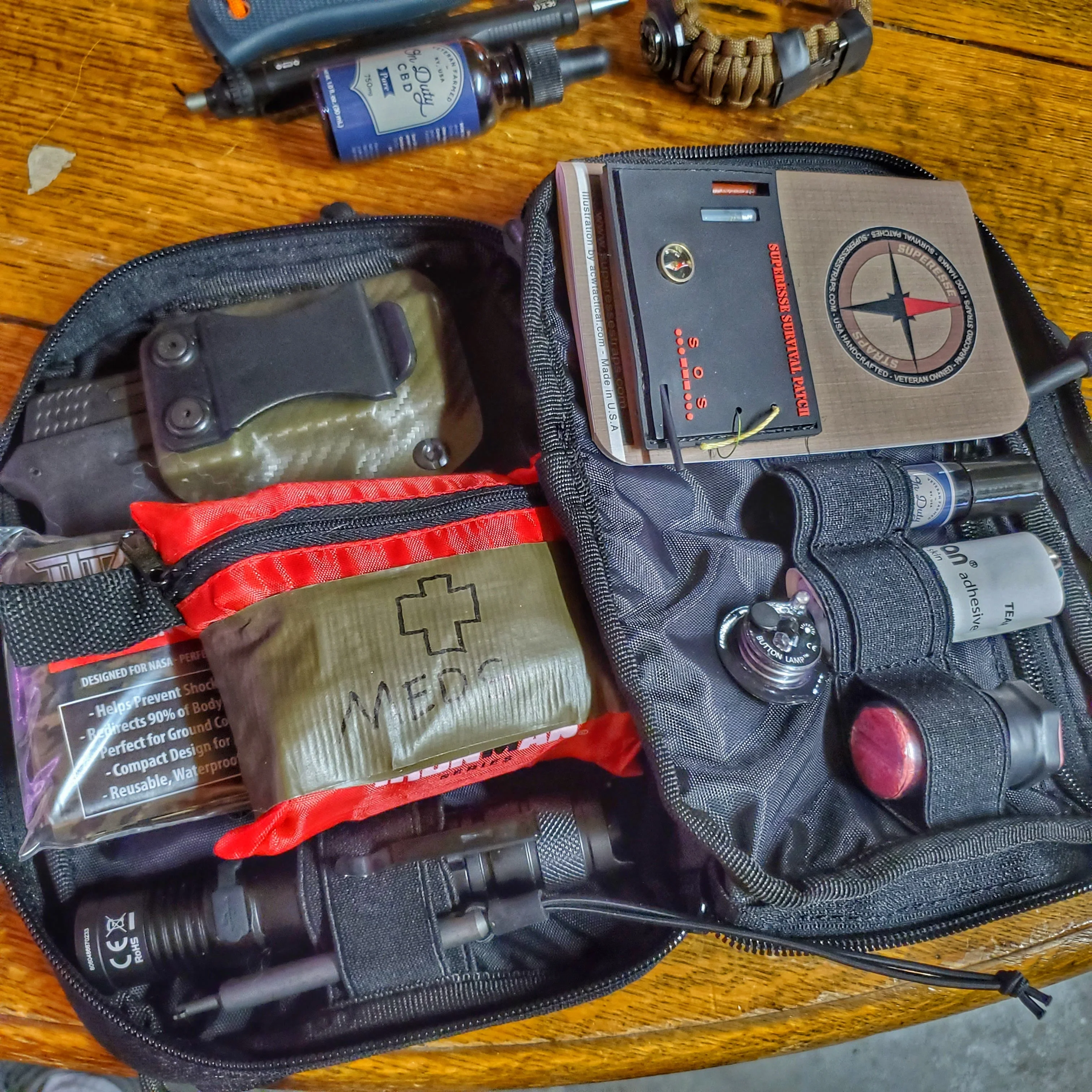 Superesse Survival Patch: Compartmentalized Micro EDC and Survival Kit - Image 29