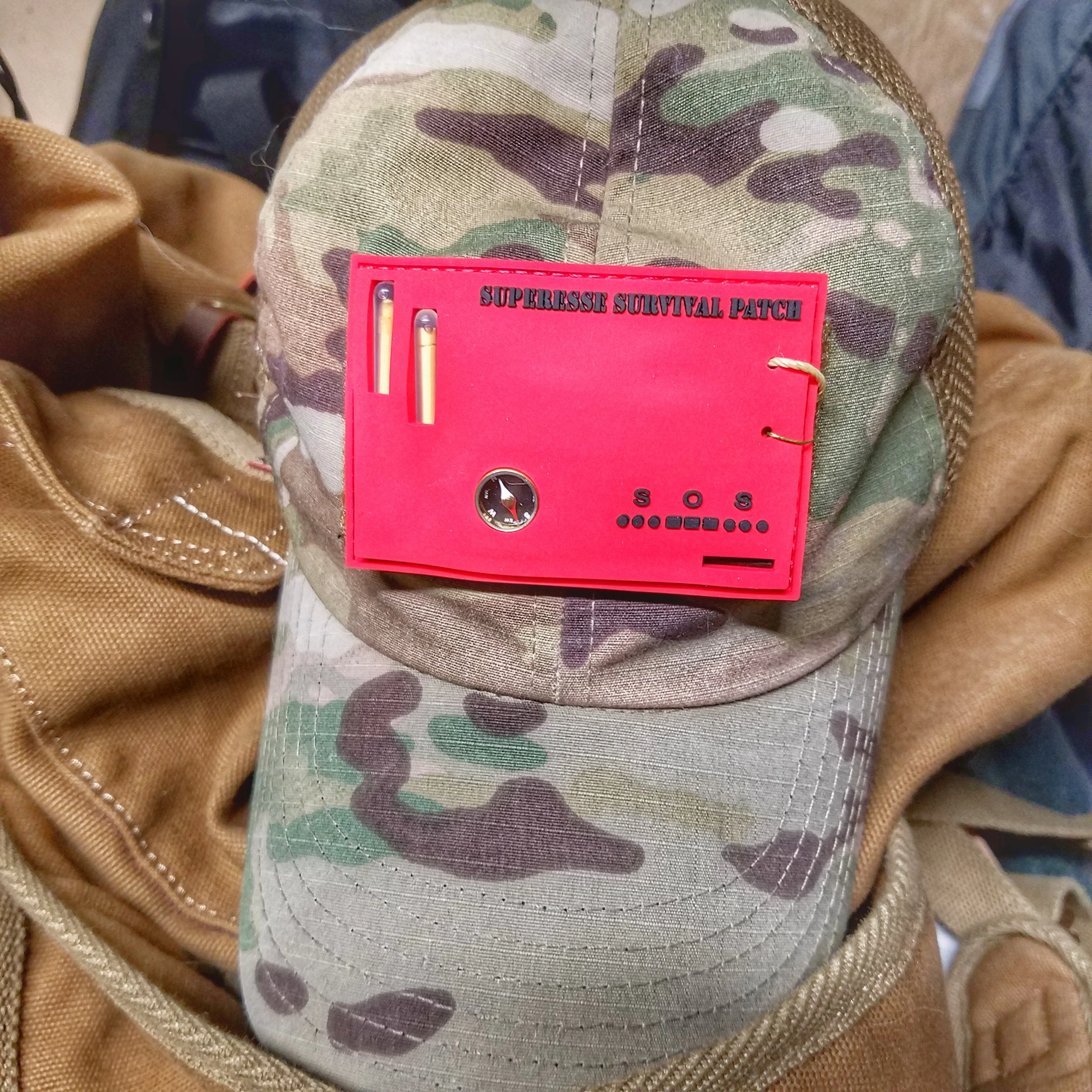 Superesse Survival Patch: Compartmentalized Micro EDC and Survival Kit - Image 5