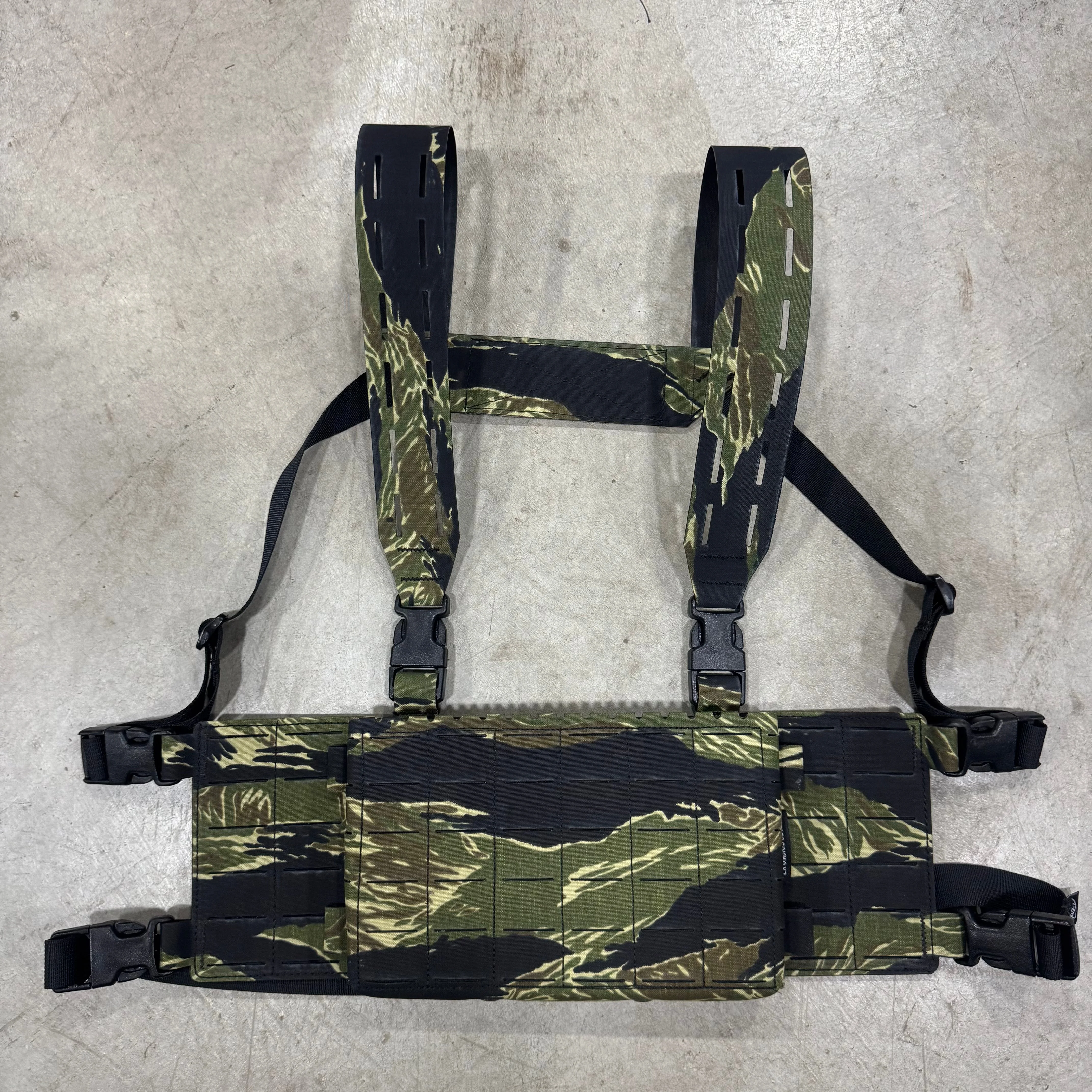 Tiger Stripe/Desert Tiger Stripe MACV Chassis - Image 10
